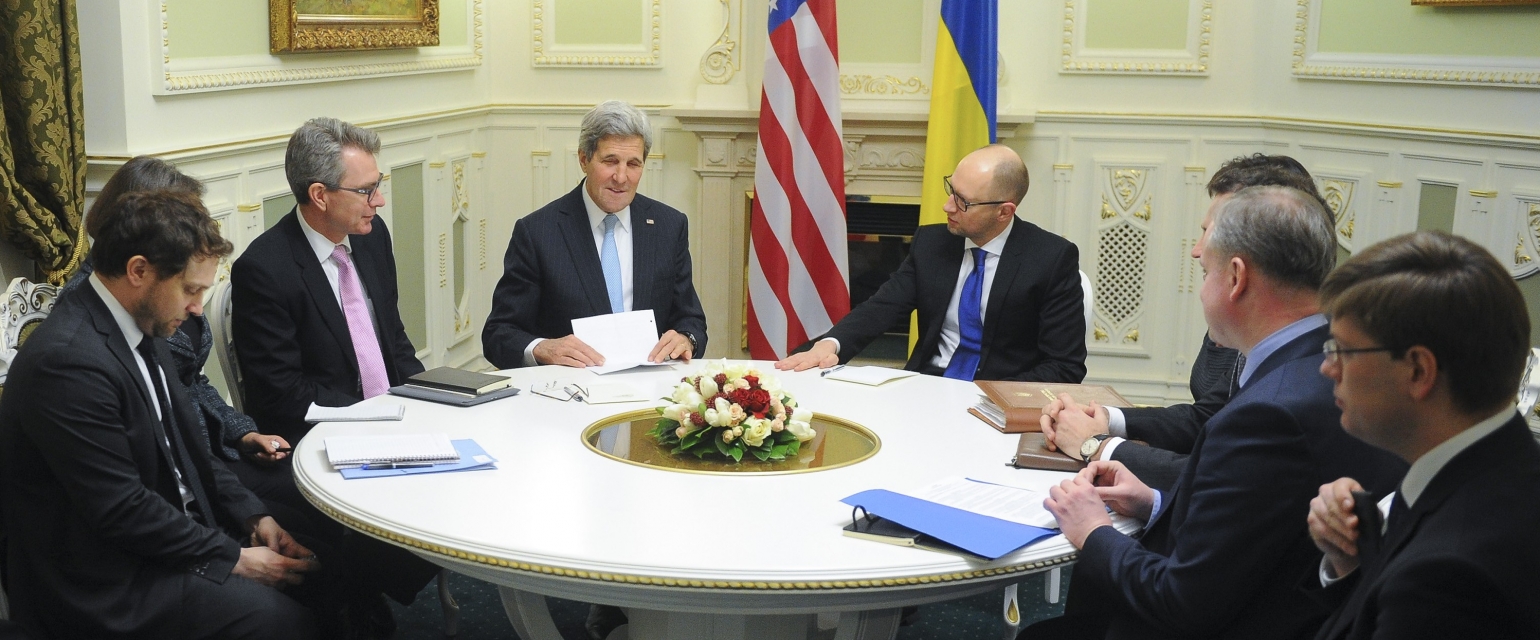 Почему Вашингтон хочет отправить на Украину оружие?